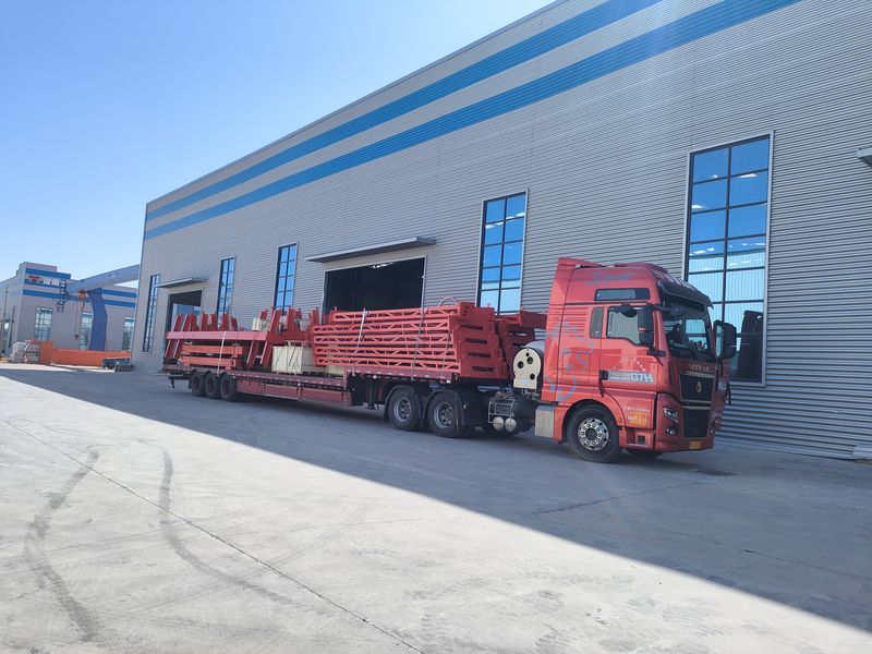 電動葫蘆門式起重機(jī) 4臺 MHxh10t—8m    2臺 MHxh5t—8m      2臺 制作完成，出口哈薩克斯坦交付客戶使用